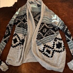 Gray and Black Patterned Women's Sweater